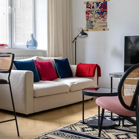 - Workspace & Park Nearby - By Rentujemy Appartement *