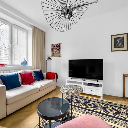 Apartman - Workspace & Park Nearby - By Rentujemy Varsó