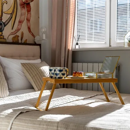 - Workspace & Park Nearby - By Rentujemy Apartment Warsaw