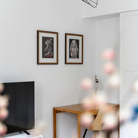 - Workspace & Park Nearby - By Rentujemy Daire *