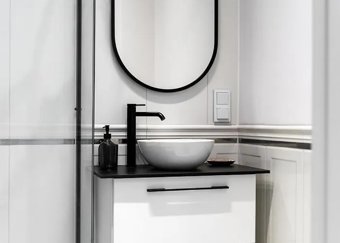 - Workspace & Park Nearby - By Rentujemy